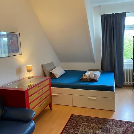 Nice Private Room In Shared Apartment - 2Er Wg Wiesbaden Exterior foto